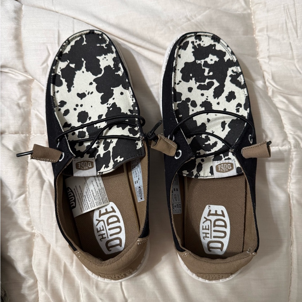 Hey Dude Black and White Patterned Shoes - Picture 4 of 4